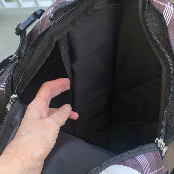 Warrior Lacrosse  Backpack holds lacrosse stick through channel interior of bag - Picture 13 of 13